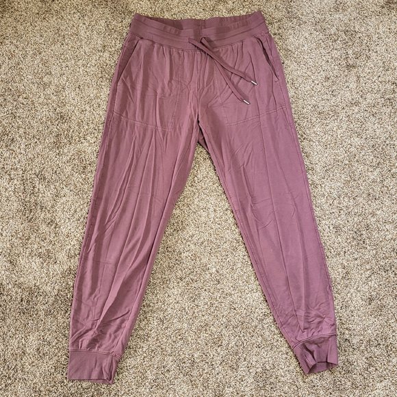 RW&Co Joggers - Picture 1 of 3